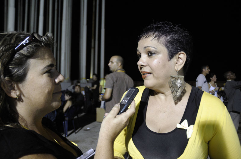 Entrevista a Georgia Aguirre González, Directora de Anacaona Acto y concierto por el 15 aniversario del injusto encarcelamiento de los 5 heroes cubanos. Tribuna Antimperilaista Jose Marti, La Habana 12 de septiembre de 2013 Foto©Rene Perez Massola
