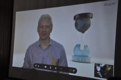 La Habana conversa con Julian Assange vía Internet