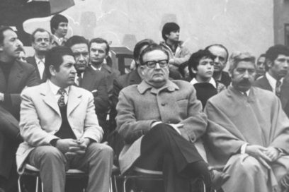 Desentierran fotografías escondidas del Chile de Allende