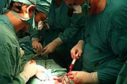 Cardiocentro Ernesto Guevara: Donde laten  corazones