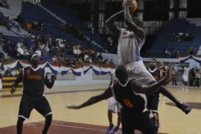 Torneo Nacional de Ascenso: Baloncesto y cuentas claras