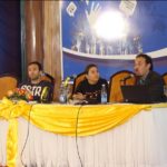 El Dr. Raúl Garcés interviene en el Encuentro. A su lado, Kenia Serrano, presidenta del Instituto Cubano de Amistad con los Pueblos (ICAP), y el escritor e investigador francés Salim Lamrani. Foto: Joe Morales/ MINREX