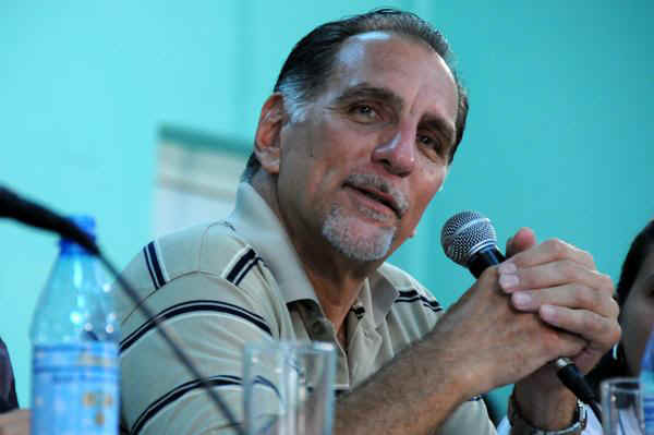 El Héroe de la República de Cuba René González, uno de los Cinco antiterroristas