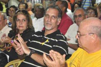 Llama René a llevar la lucha por los Cinco a las calles