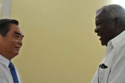 Recibe Esteban Lazo a dirigente partidista de Vietnam