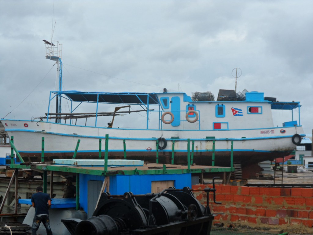 Los innovadores de la empresa realizaron importantes trabajos de reparación a la embarcación Argus III Fotos: Del autor