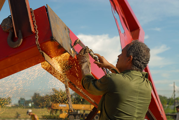 La escultura fue construida en los talleres de Planta Mecánica