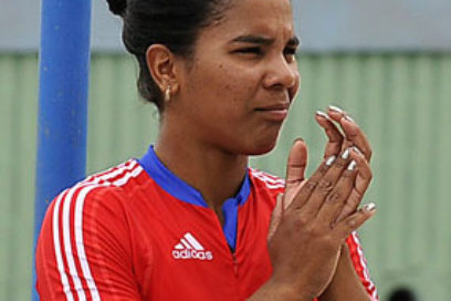 Lisandra en “guerra” de preguntas