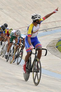 Máximo Rojas, titular del scratch, por encima de algunos favoritos