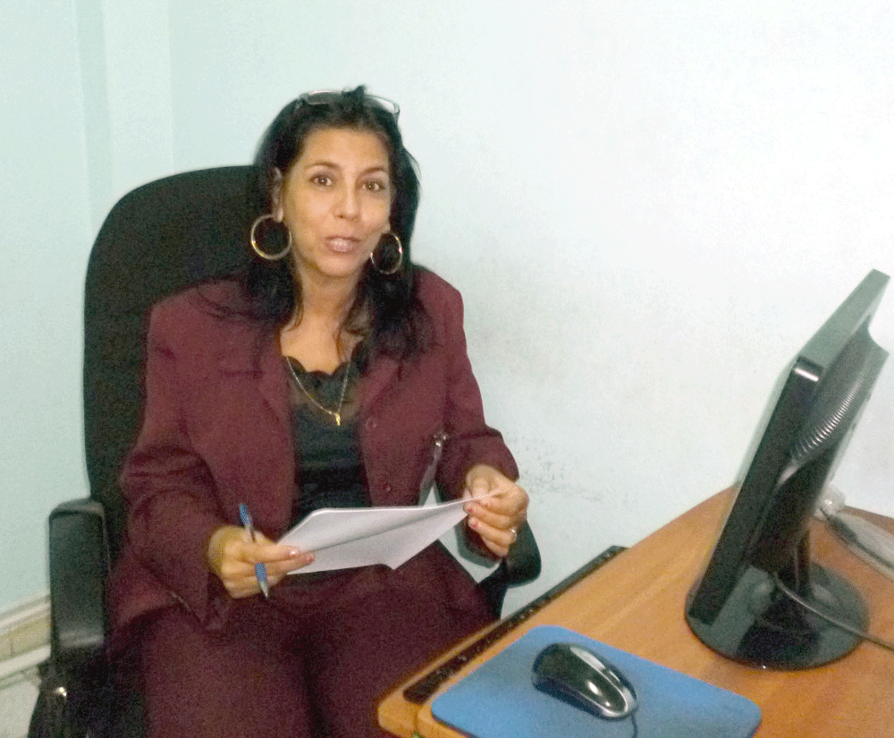 La directora provincial de la ONAT en Santiago de Cuba considera que el fomento de una cultura tributaria requiere empeños colectivos. Fotos: De la autora