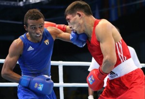 Lázaro Álvarez Estrada definió su título a gran altura. Foto: AIBA.