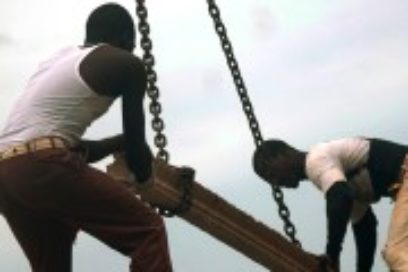 Lejos de casa, construyendo hogares