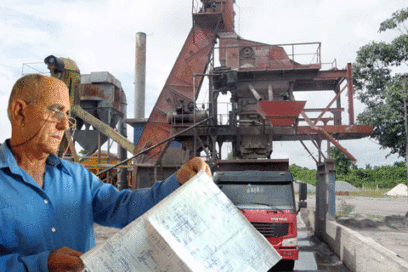 A fuerza de desvelo  y dedicación