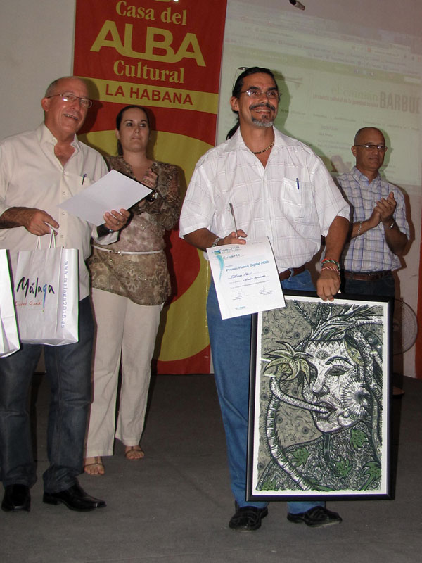 El laurel en Publicaciones Culturales Digitales lo recibió El Caimán Barbudo, de la Editora Abril. Foto: Gabriela López Dueñas.