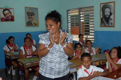 Maestra santiaguera rumbo al XX Congreso de la CTC