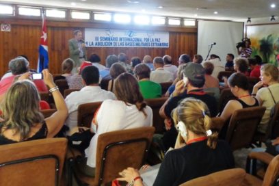 Inició Seminario por la Paz y el cierre de las Bases militares