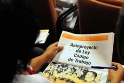 Parlamentarios cubanos aportan ideas a Anteproyecto de Código de Trabajo