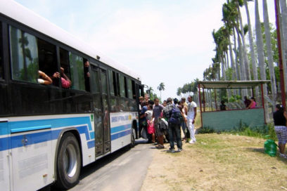 Guagua fantasma y claman  por una “clonación”