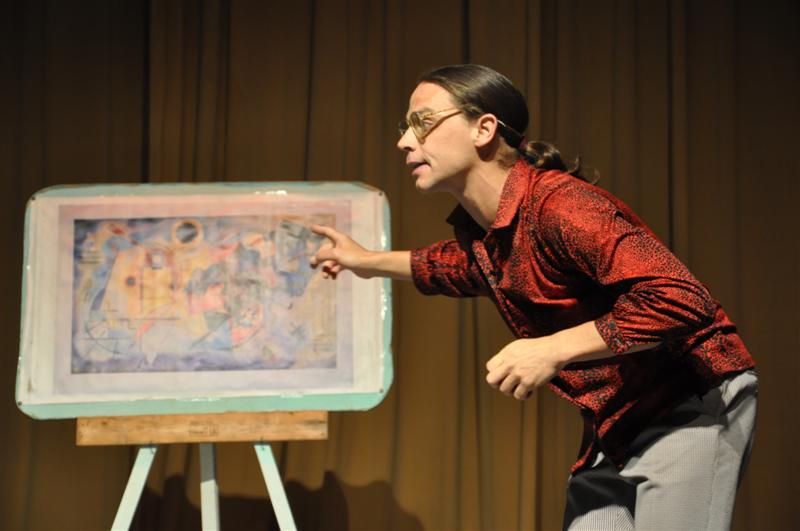 En Cháchara de arte el actor interpreta nueve personajes