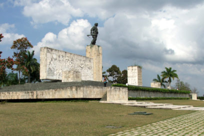 Reconoce la CTC villaclareña a constructores de la Plaza del Che