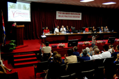 Estrechar vínculos con la escuela y la familia