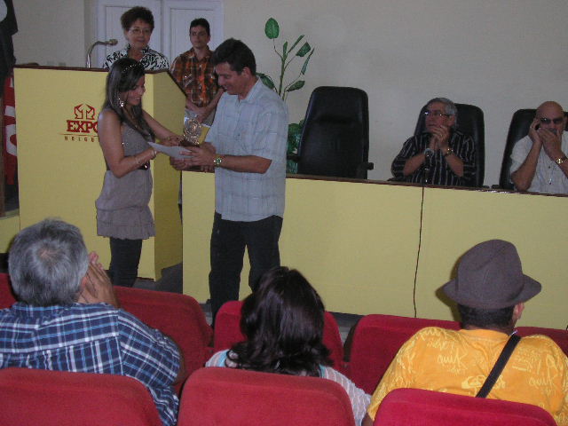 La ceremonia de premiaciones se efectuó en Expo Holguín. Foto: Del autor