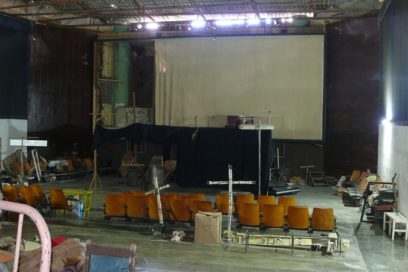 Dramático escenario para Teatro primero