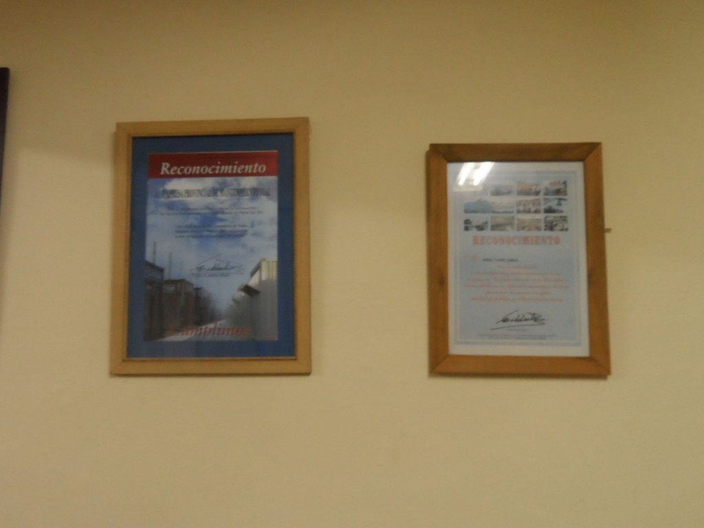 Ismael Flores Camejo - Pinar del Río - Cuba Ismael Flores Camejo ha dedicado más de medio siglo de su vida al sector de la construcción, por lo cual recibió el reconocimiento de trabajador cincuentenario el Día del constructor.