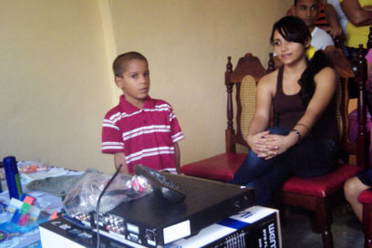 Cuentapropistas realizan donativo a hogar sin amparo filial en Las Tunas