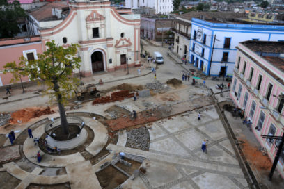 Una ciudad a pie de obra por 500 razones (+ Fotos)