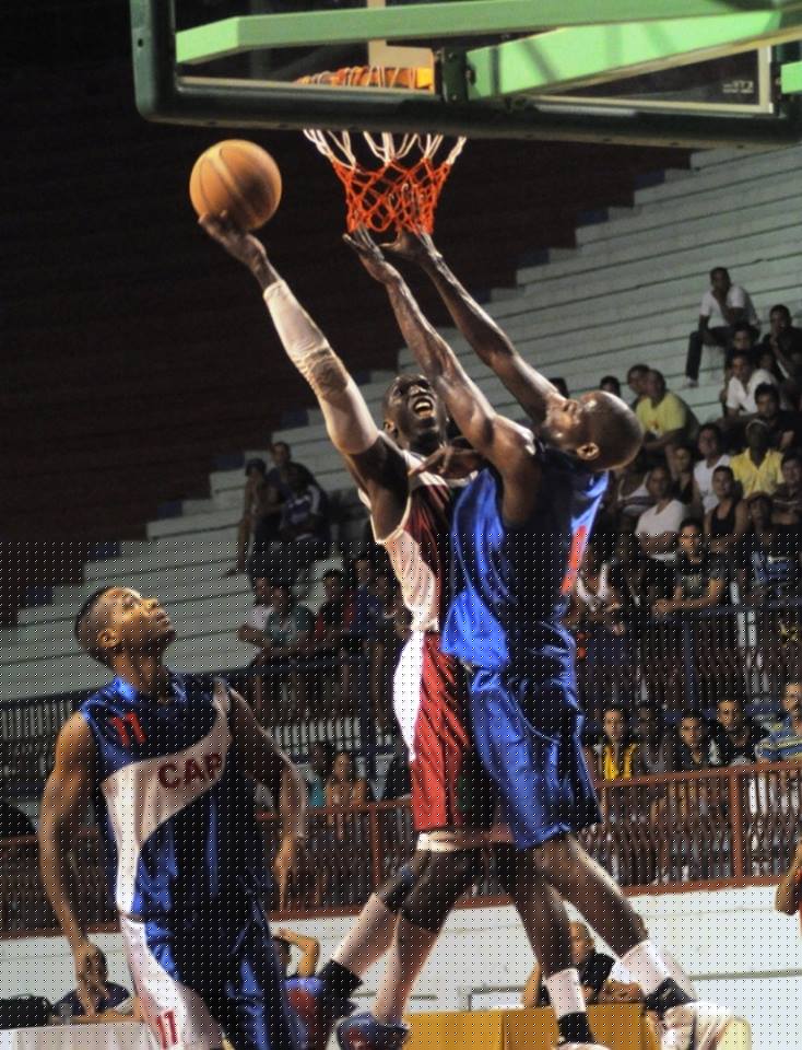 Los camagüeyanos jugaron sin complejos, de frente y con la audacia de felinos heridos.