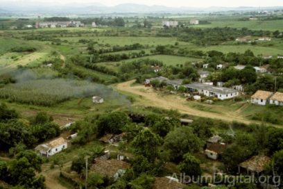 Allá lejos, tierra adentro