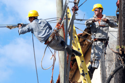 Trabajadores eléctricos avanzan en su gestión en Villa Clara