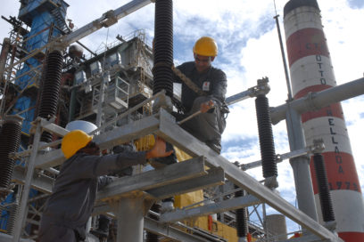 De fiesta trabajadores del sector eléctrico