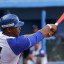 Yasmani Tomás decidió con jonrón frente a Las Tunas este domingo e Industriales aseguró el primer lugar de la tabla de posiciones. Fotos: José Raúl Rodríguez Robleda.