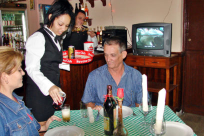 Comienzan celebraciones por el Día del Trabajador del Comercio y la Gastronomía