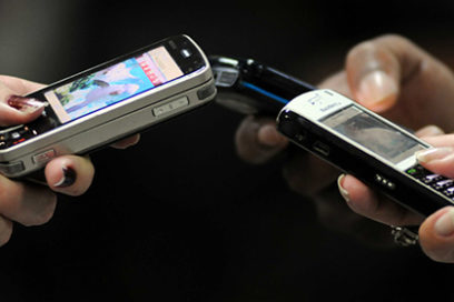 Nuevos servicios para telefonía celular en Cuba en el 2014