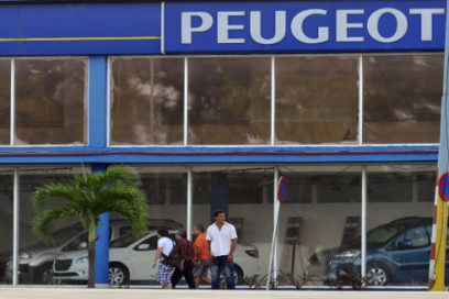 Este viernes comienza comercio de vehículos en Cuba
