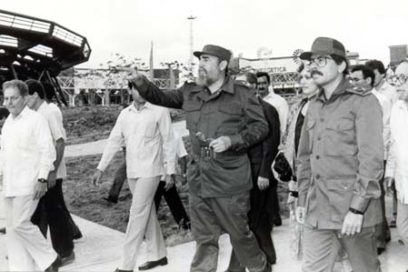Fidel es galardonado por aniversario 25 de Expocuba
