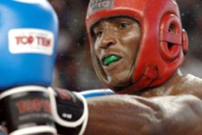 Boxeador cubano La Cruz seguirá alejado de los cuadriláteros