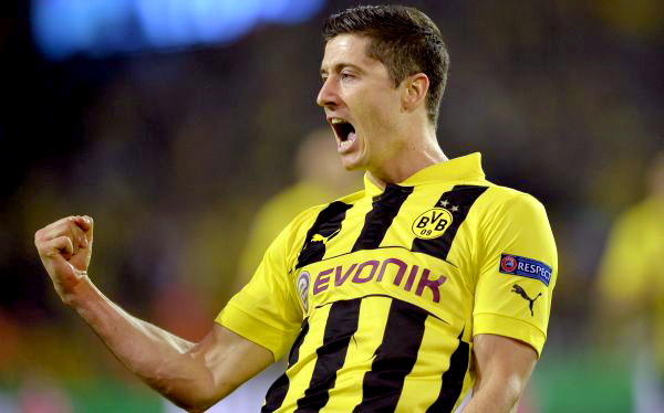 El delantero polaco finalmente se decantó por el Bayern Münich, actual campeón de Alemania y Europa.