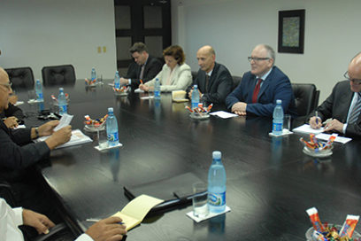 Canciller holandés: La UE debe actualizar su relación con Cuba