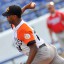 Vicyohandri Odelín, todo un coloso sobre el box ante los Indios d eMayagüez. Foto: Ricardo López Hevia