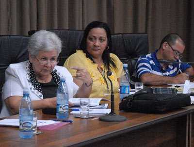 Gladis Vejerano, contralora