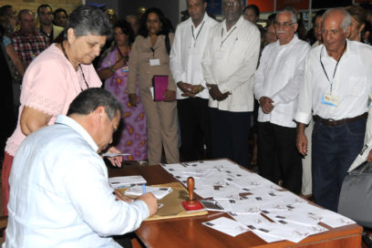 Cancelan sello conmemorativo 20 Congreso de la CTC