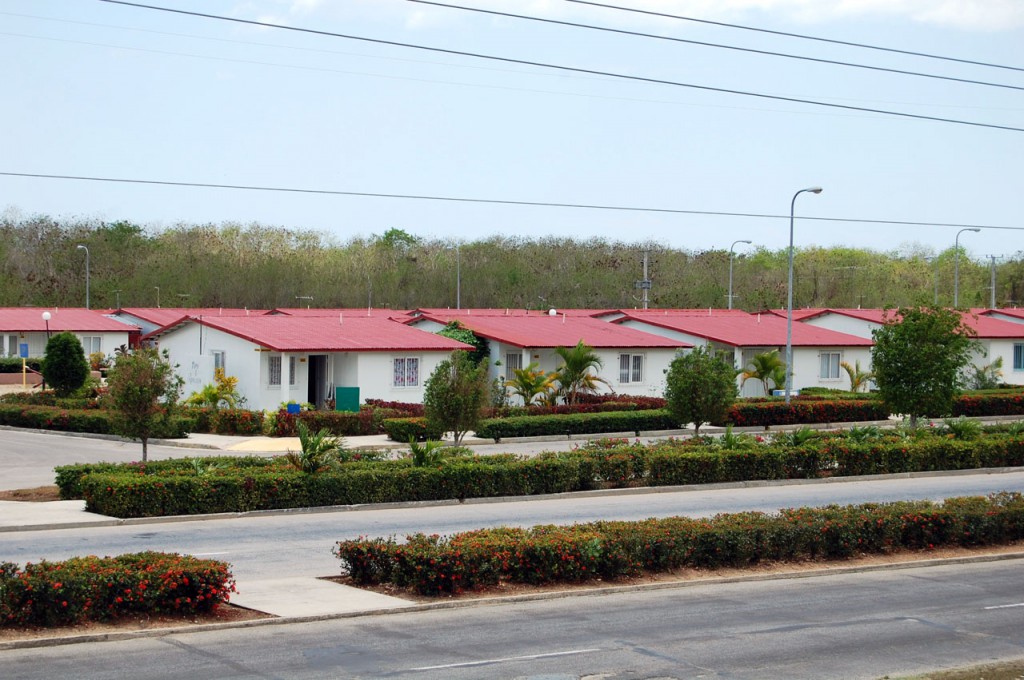 Distrito Simón Bolivar, formado por 100 viviendas.