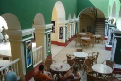 Bar Yesterday: ¿Bitlemanía en Trinidad?