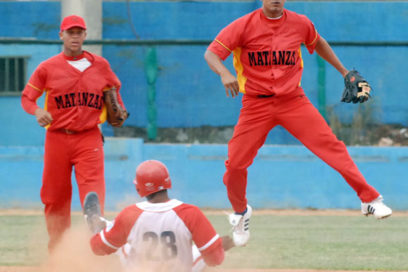 Matanzas: Batazos van, batazos fueron