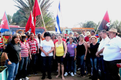 Delegados en contacto con los trabajadores (+ Fotos)