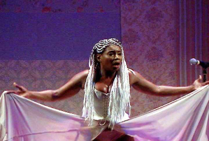 La actriz cubana Monse Duany logró el premio del jurado en actuación femenina. Foto: Tomada de Perlavisión.